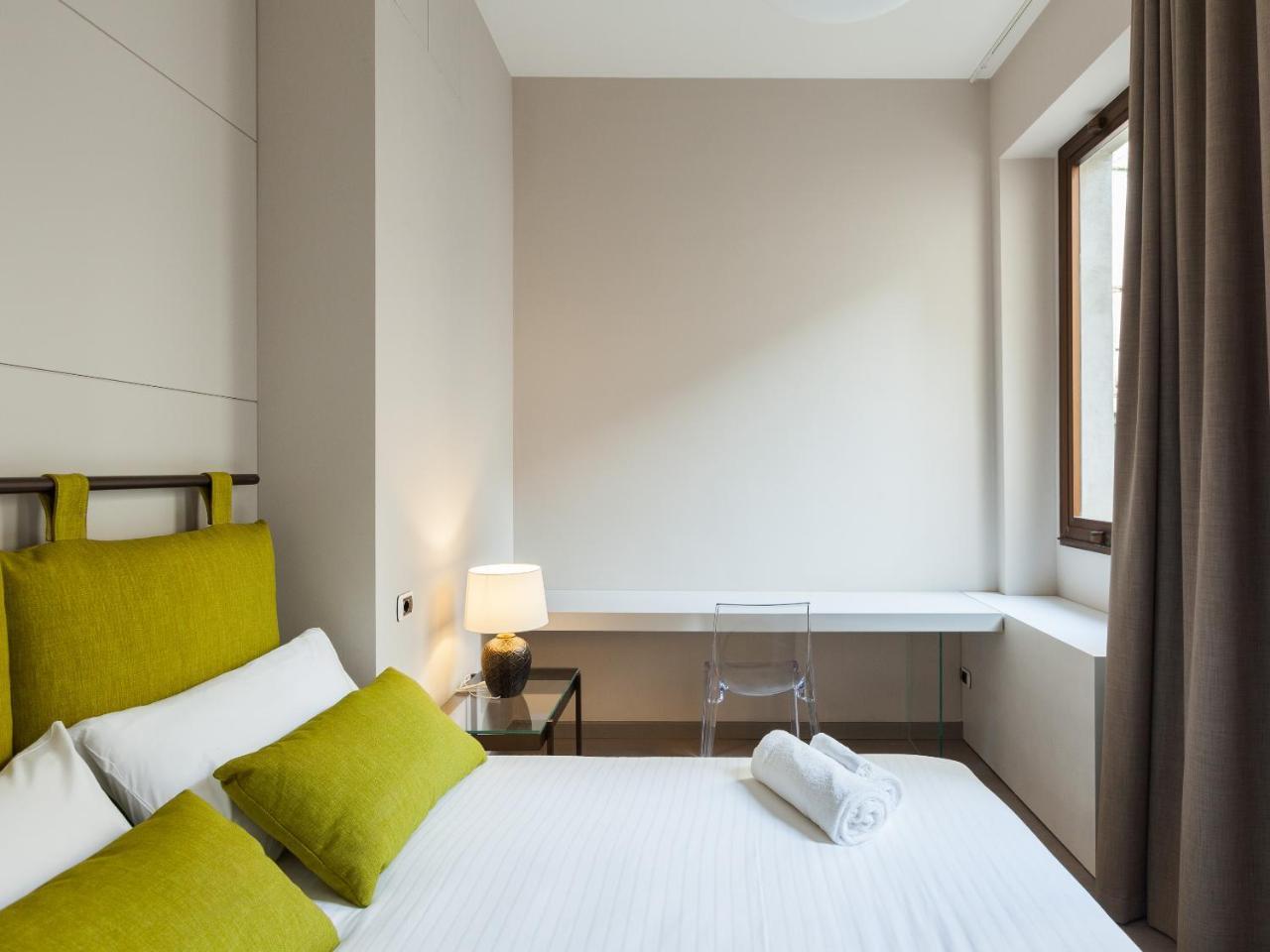 Easyhomes-Duomo Suites & Apartments 米兰 外观 照片